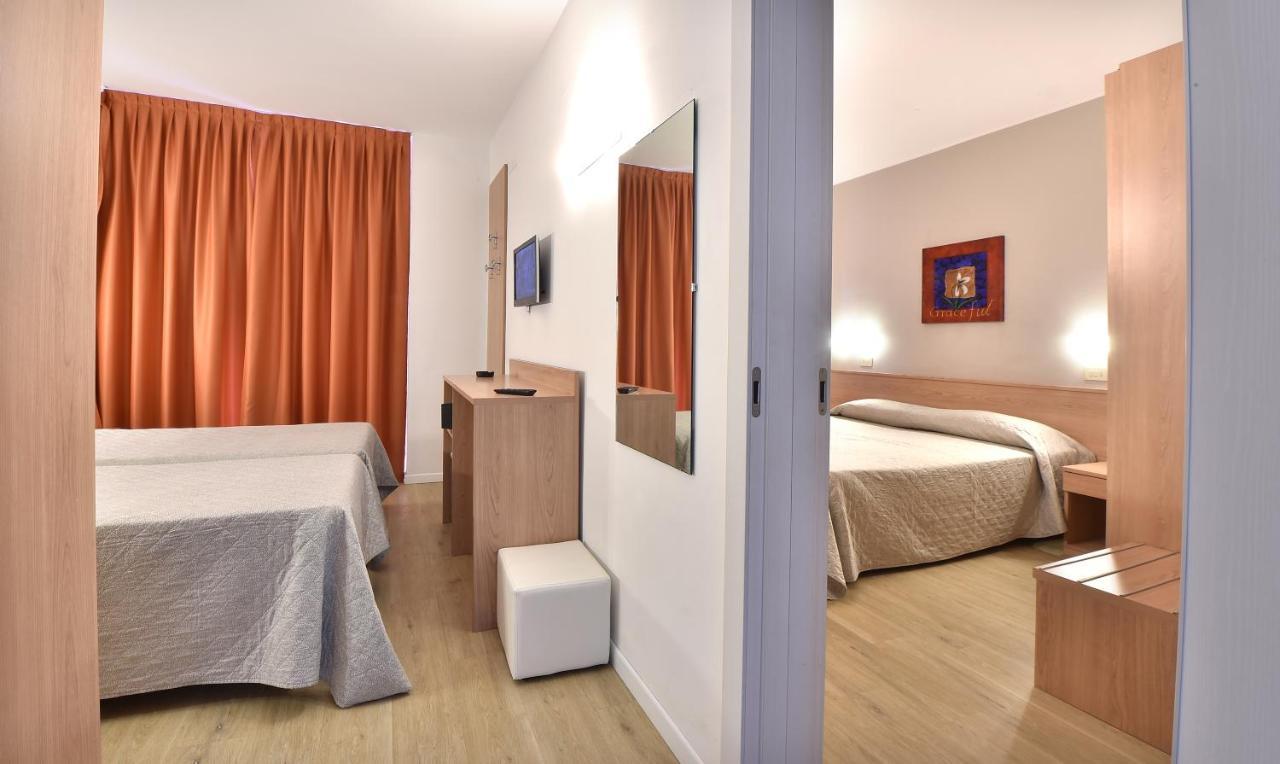 Hotel Meuble Nazionale Lignano Sabbiadoro Luaran gambar