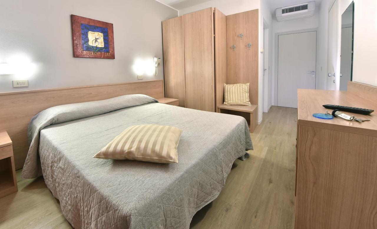 Hotel Meuble Nazionale Lignano Sabbiadoro Luaran gambar