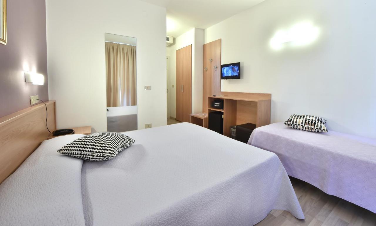 Hotel Meuble Nazionale Lignano Sabbiadoro Luaran gambar