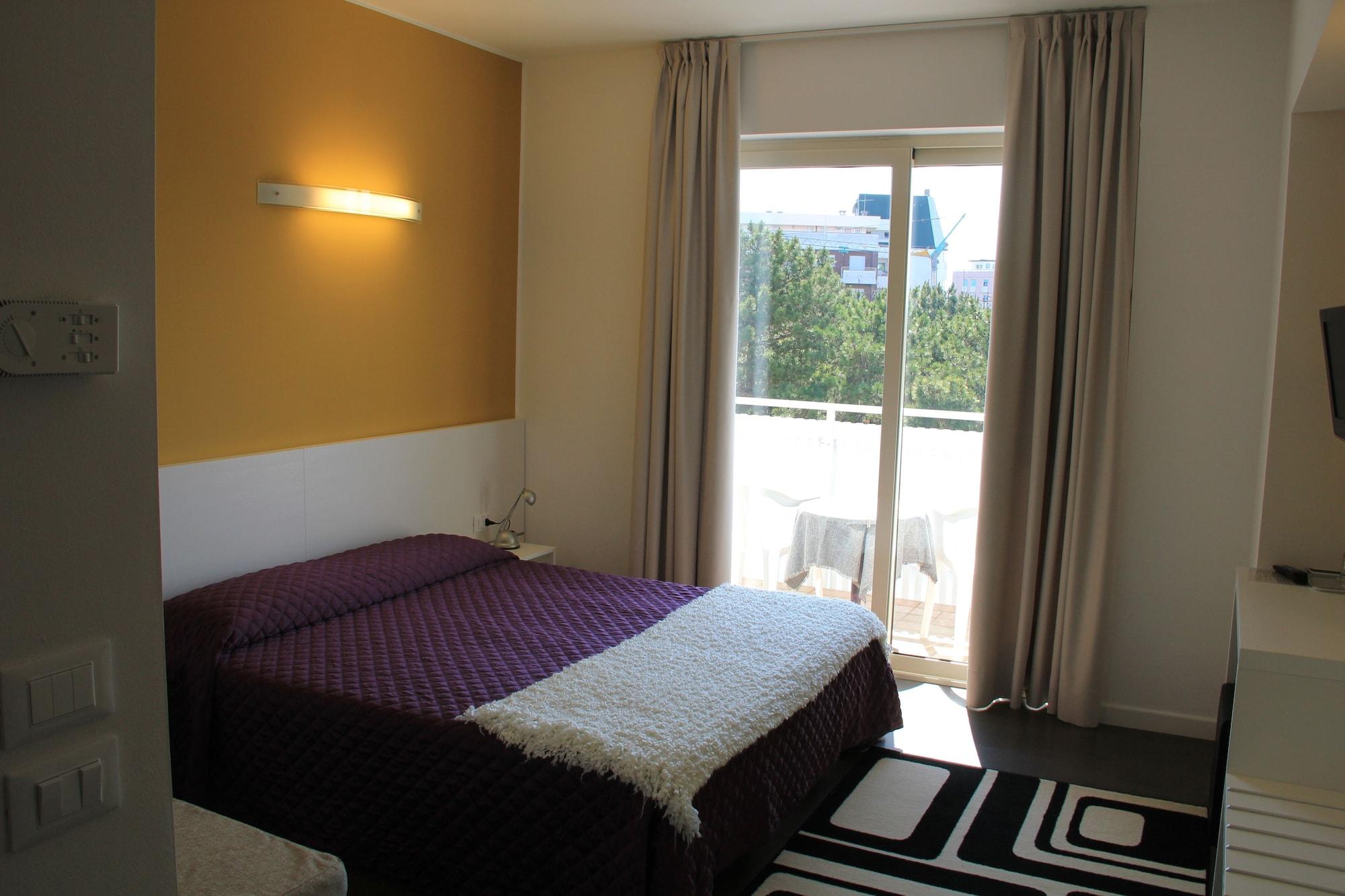 Hotel Meuble Nazionale Lignano Sabbiadoro Luaran gambar