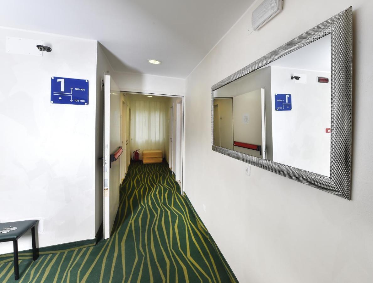 Hotel Meuble Nazionale Lignano Sabbiadoro Luaran gambar